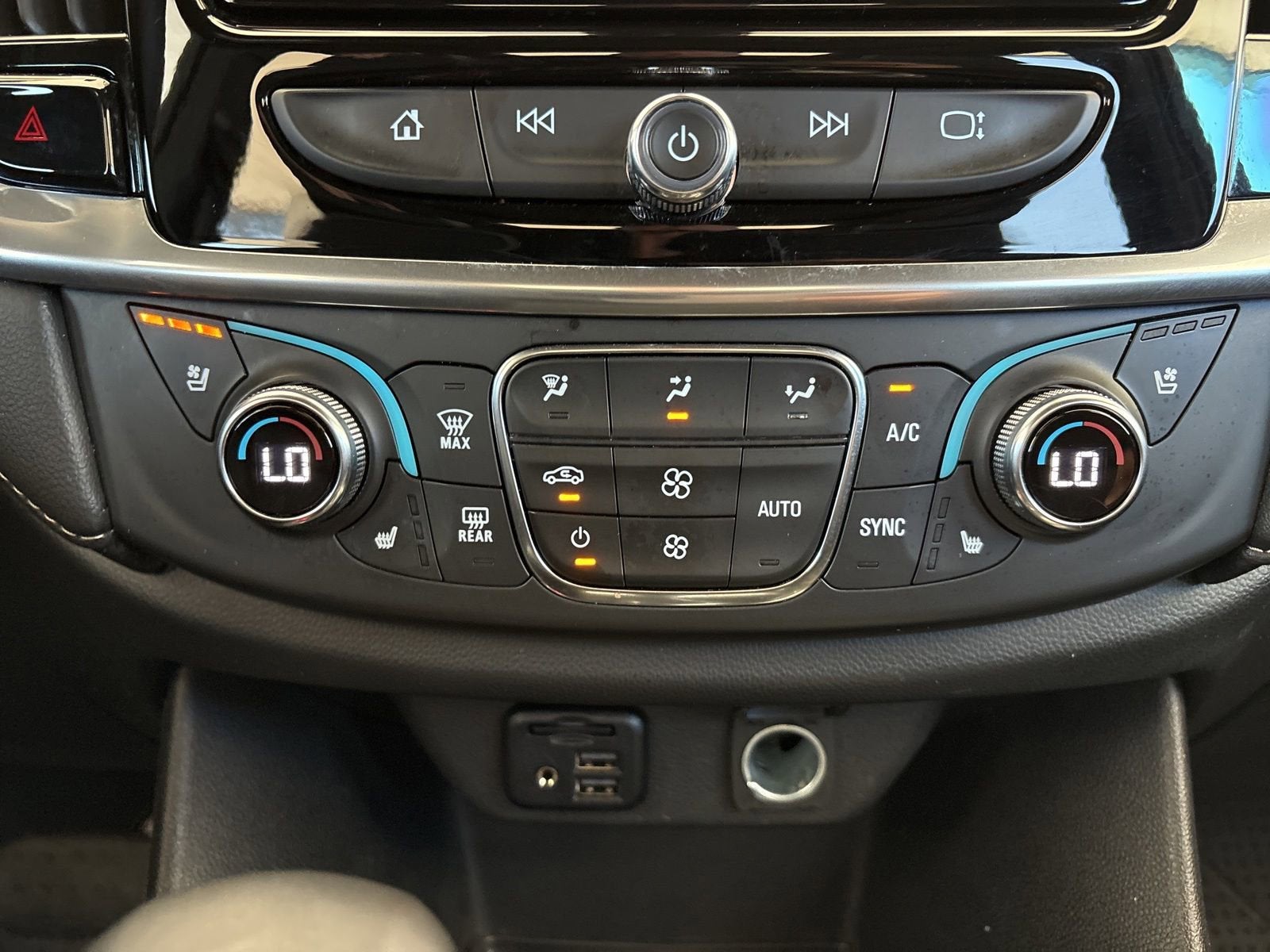 2023 Chevrolet Traverse Premier - Photo 30