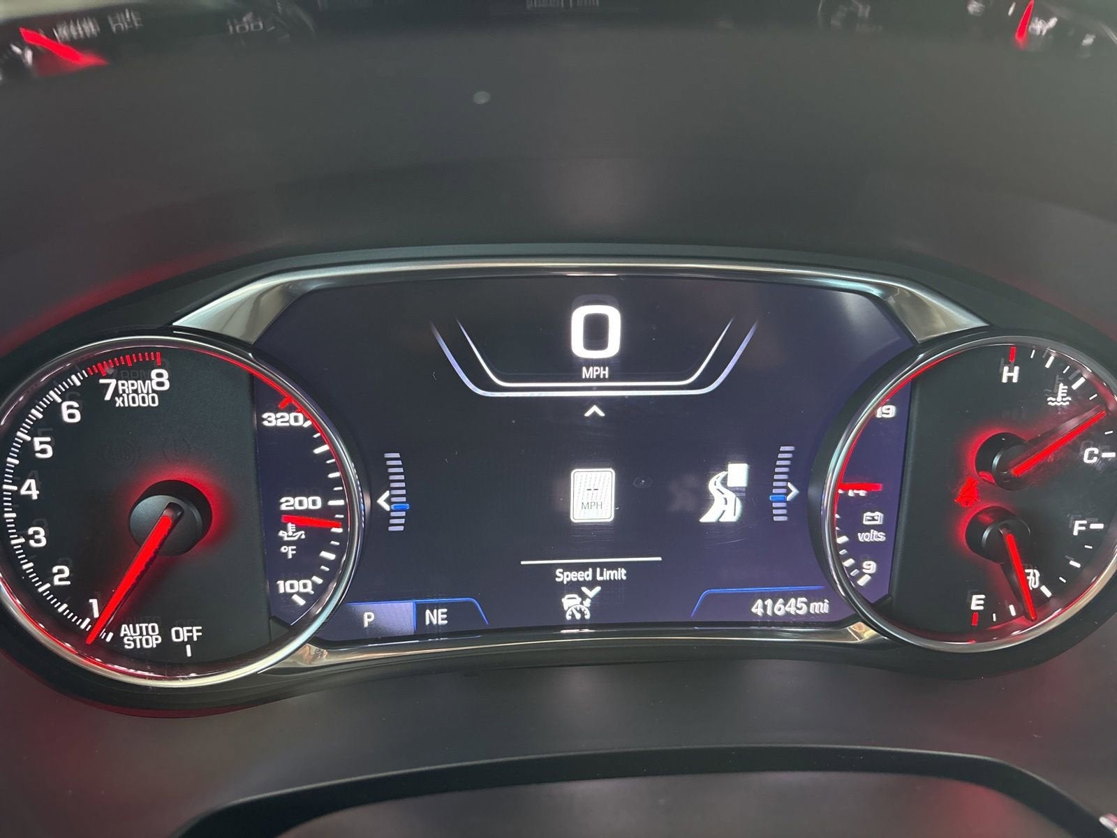 2023 Chevrolet Traverse Premier - Photo 34