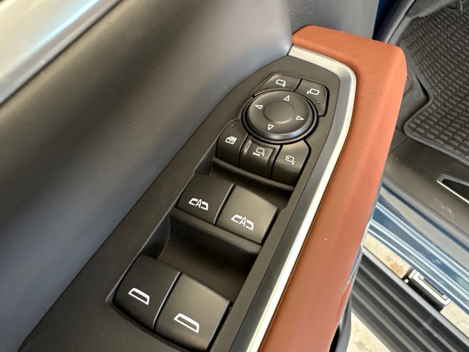 2026 GMC Sierra 2500HD Denali Ultimate - Photo 13