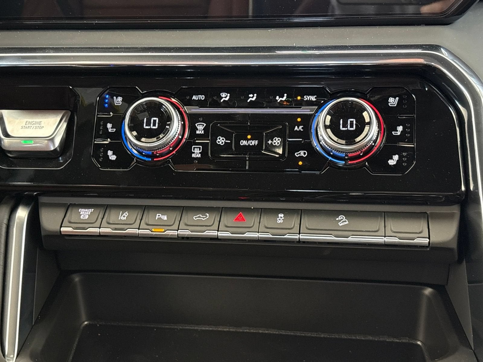 2026 GMC Sierra 2500HD Denali Ultimate - Photo 29