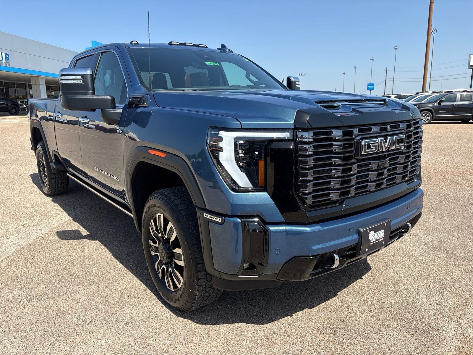 2026 GMC Sierra 2500HD Denali Ultimate - Photo 8