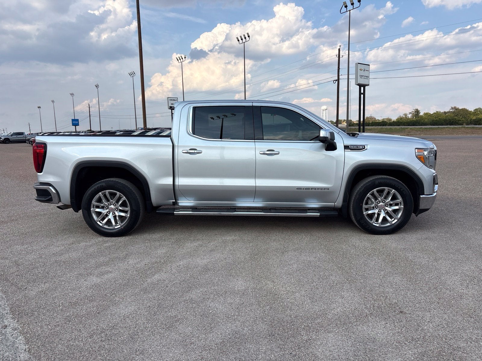 2021 GMC Sierra 1500 SLT