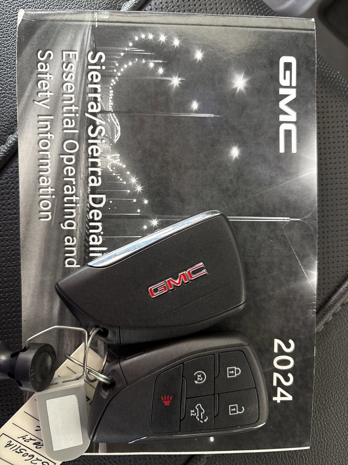 2024 GMC Sierra 1500 SLT
